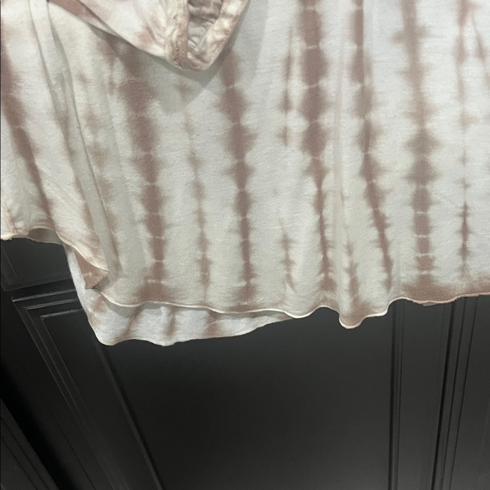 Young Fabulous & Broke Beige Tie-Dye Blouse - Picture 5 of 14